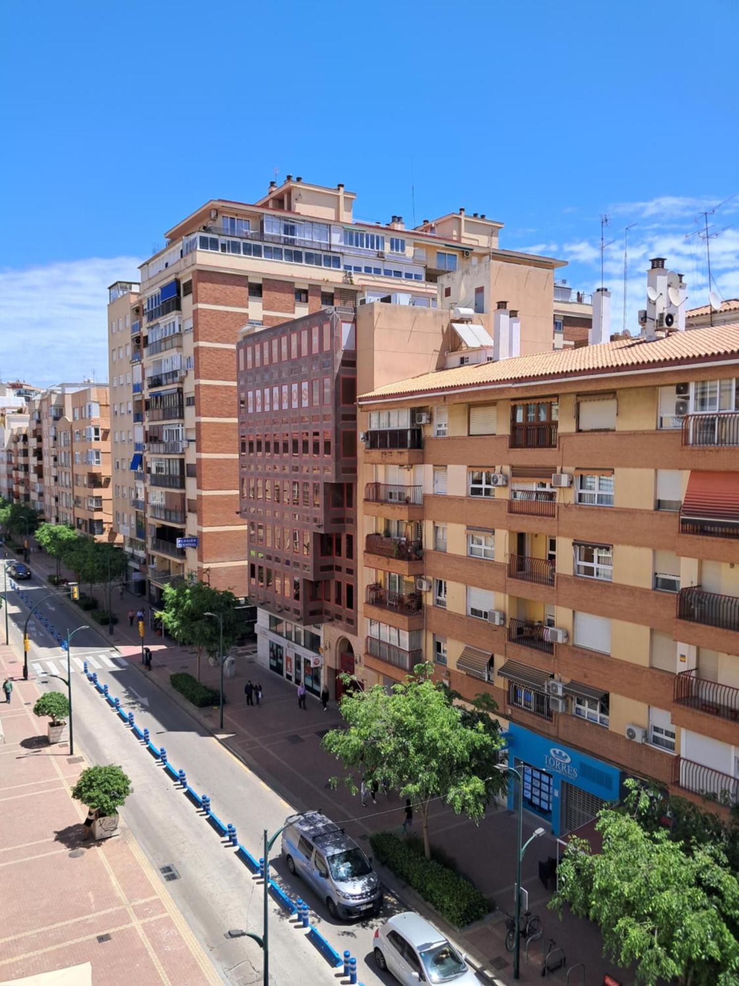 Apartamento Vacacional Cuarteles Malaga Bagian luar foto